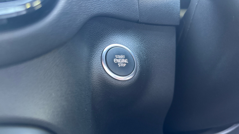 Volvo Xc40 2.0 B4P R DESIGN Pro 5dr AWD Auto Petrol Estate
